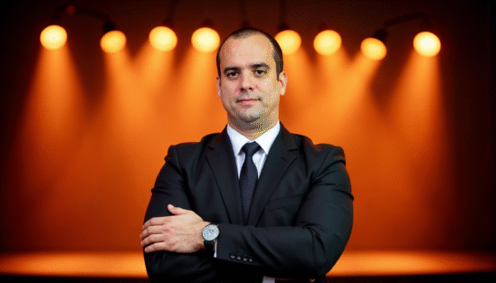 Palestrante em Florianópolis, Celso Sousa, ensina como usar inteligência artificial nos negócios